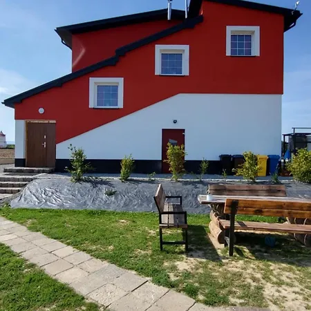Apartment Czerwona Stodola *
