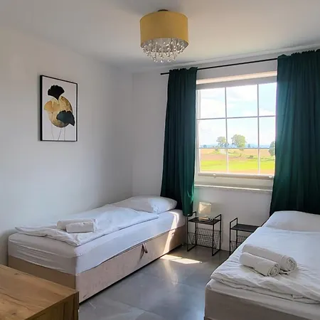 Czerwona Stodola Apartment *